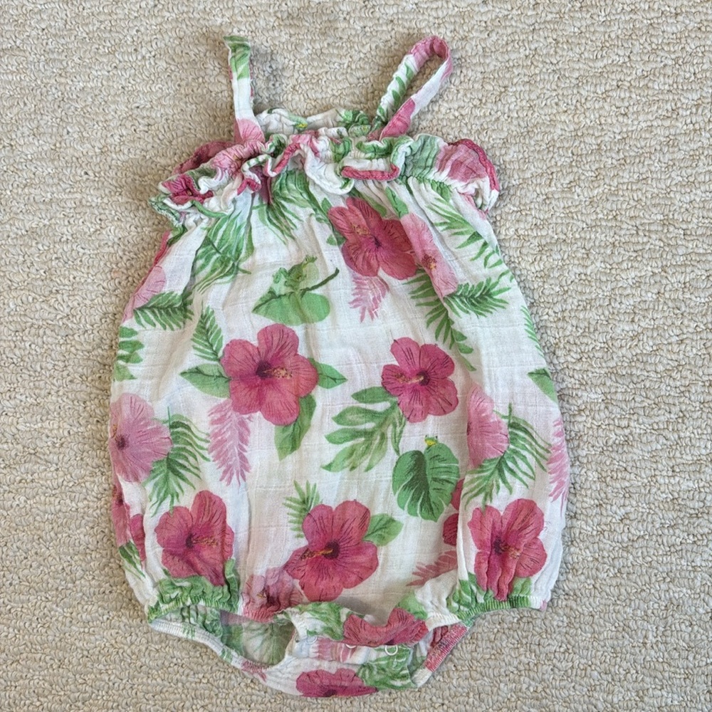 Angel Dear Hibiscus Romper🌺 - Picture 5 of 5